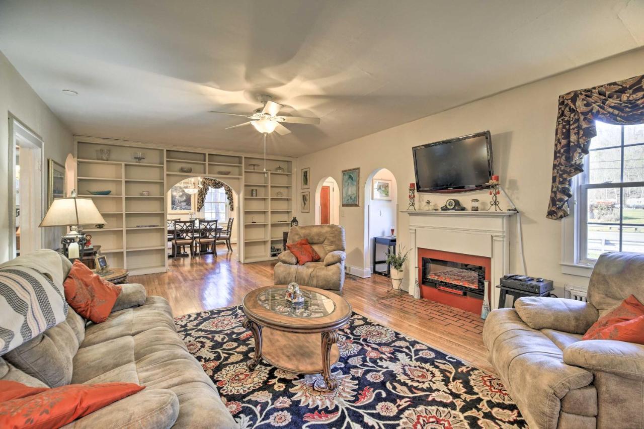 Homeplace With Yard - 10 Mi To Jenny Wiley! Paintsville Экстерьер фото
